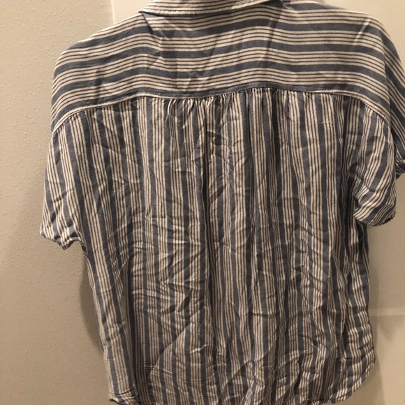 Universal Thread collared Tee - Picture 2 of 2